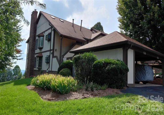 2nd image of 1203 Fleetwood Plz, Hendersonville, NC 28739 | MLS# 4364996