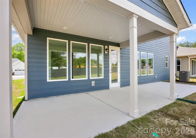 47th image of 13911 Penbury Ln, Charlotte, NC 28278 | MLS# 4365021