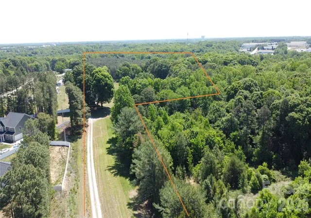 2nd image of 136 Arabian Dr, Mooresville, NC 28115 | MLS# 4365083