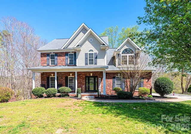 1st image of 2586 Henry Falls Dr, Hickory, NC 28602 | MLS# 4365089