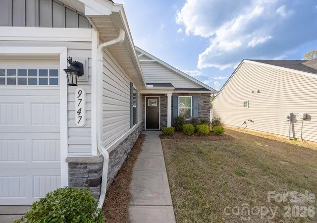 5th image of 9747 Wardley Dr, Charlotte, NC 28215 | MLS# 4365295