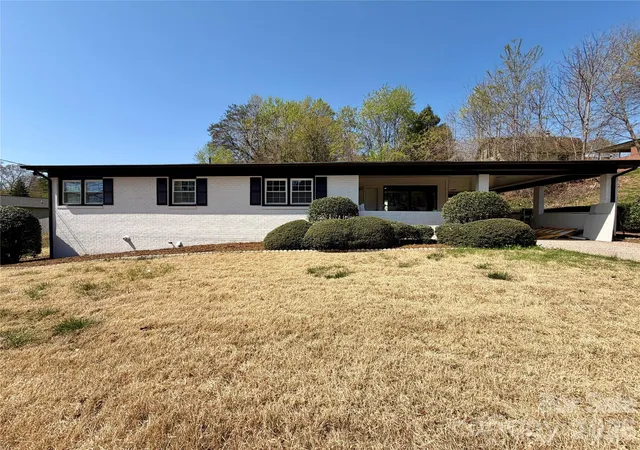 1st image of 202 Woodward Ave, Morganton, NC 28655 | MLS# 4365357