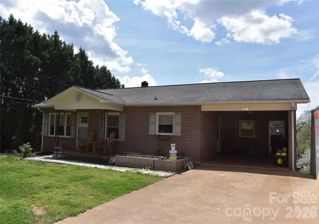 2nd image of 103 Regina Dr, Morganton, NC 28655 | MLS# 4365364