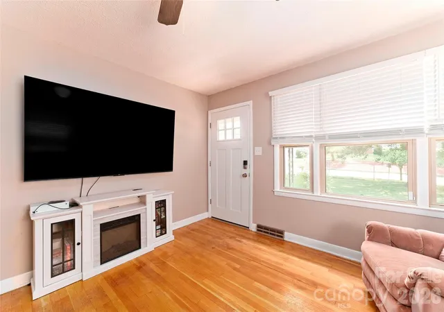 Photo 3 of Single family home for sale at 103 Regina Dr, Morganton, NC 28655 | MLS# 4365364 | Listing updated on 2026-08-03