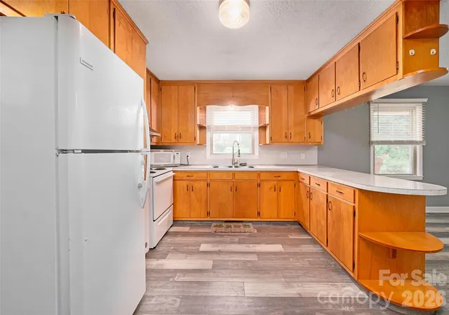 Photo 4 of Single family home for sale at 103 Regina Dr, Morganton, NC 28655 | MLS# 4365364 | Listing updated on 2026-08-03
