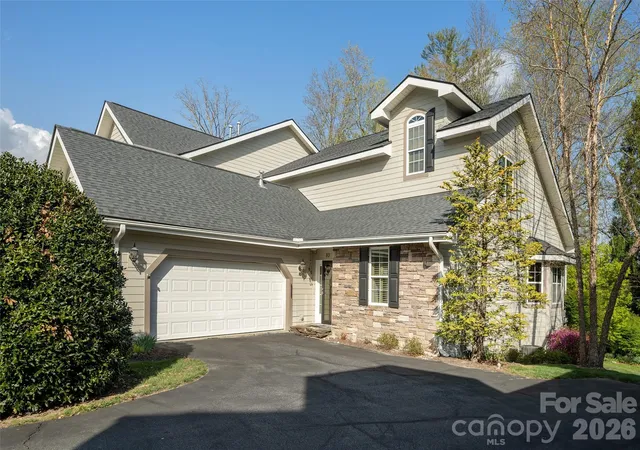 2nd image of 83 Towne Pl Dr, Hendersonville, NC 28792 | MLS# 4365418