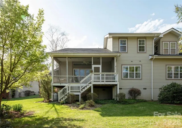 48th image of 83 Towne Pl Dr, Hendersonville, NC 28792 | MLS# 4365418