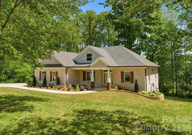 Photo 1 of Single family home for sale at 2442 Falcon Ln, Statesville, NC 28625 | MLS# 4365520 | Listing updated on 2026-10-01