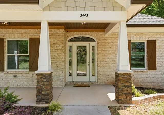 Photo 2 of Single family home for sale at 2442 Falcon Ln, Statesville, NC 28625 | MLS# 4365520 | Listing updated on 2026-10-01