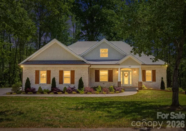 Photo 3 of Single family home for sale at 2442 Falcon Ln, Statesville, NC 28625 | MLS# 4365520 | Listing updated on 2026-10-01