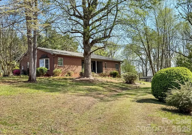 1st image of 1401 E Union St, Morganton, NC 28655 | MLS# 4365588