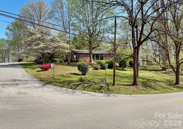 2nd image of 1401 E Union St, Morganton, NC 28655 | MLS# 4365588