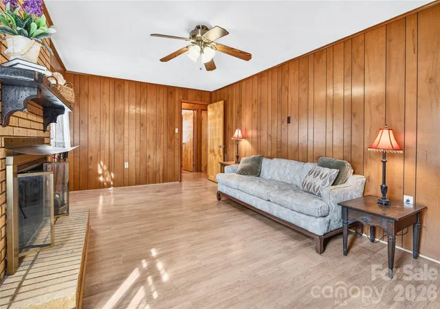 Homes for sale in Statesville, NC | 821 Woods Dr, Statesville, NC 28677 | MLS# 4365645