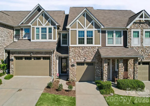 Photo 2 of Townhouse for sale at 1108 Roderick Dr, Fort Mill, SC 29708 | MLS# 4365725 | Listing updated on 2026-10-16