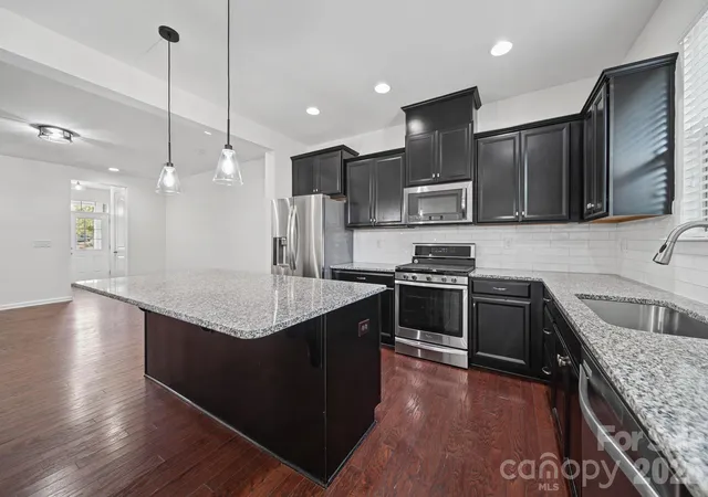 Photo 1 of Townhouse for sale at 1108 Roderick Dr, Fort Mill, SC 29708 | MLS# 4365725 | Listing updated on 2026-10-16