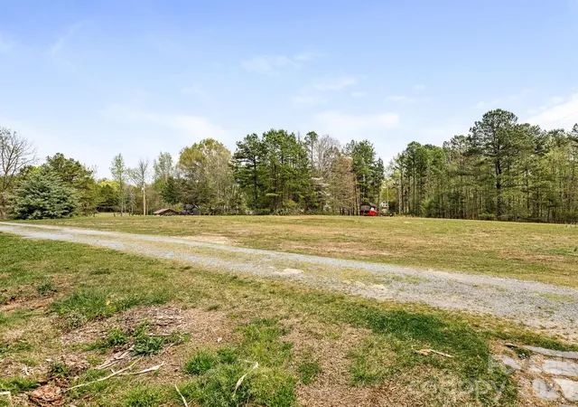 1st image of 1105 Union Rd, Matthews, NC 28104 | MLS# 4365779
