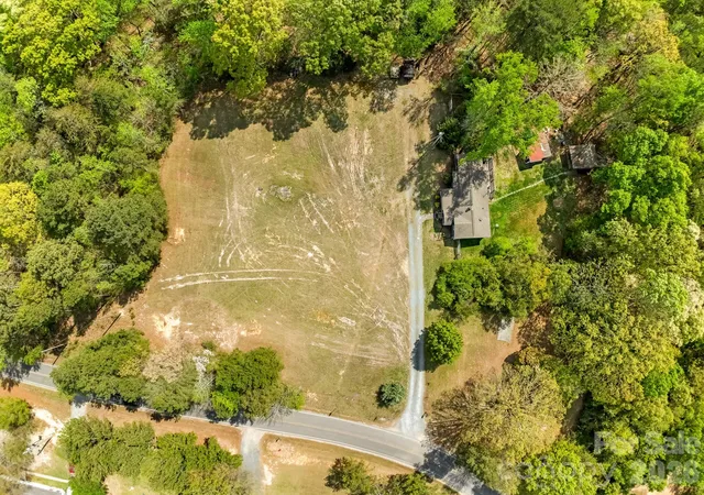 2nd image of 1105 Union Rd, Matthews, NC 28104 | MLS# 4365779
