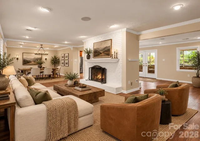 Photo 4 of Single family home for sale at 111 Dogwood Dr, Black Mountain, NC 28711 | MLS# 4365787 | Listing updated on 2026-09-25