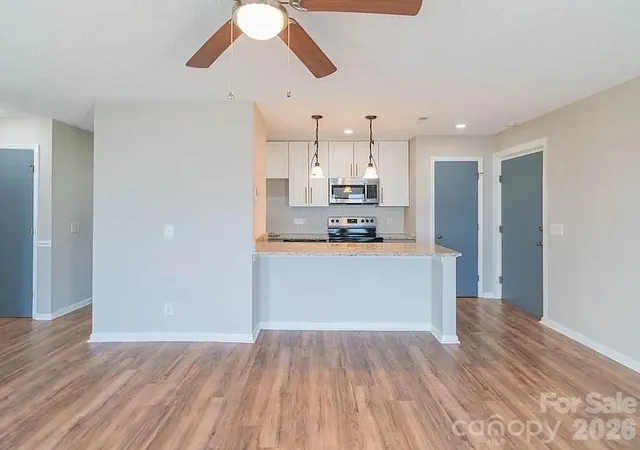 Condo for sale at 6112 Meadow Rose Ln, Charlotte, NC 28215 | MLS# 4365840