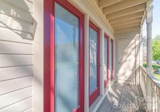Listing Photo 1 - Condo for sale in building located at 6112 Mdw Rose Ln, Charlotte, NC 28215