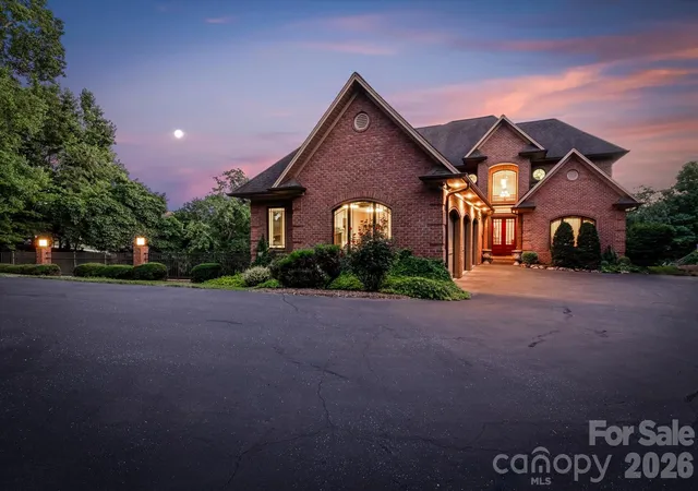 48th image of 368 Players Ridge Rd, Hickory, NC 28601 | MLS# 4365846