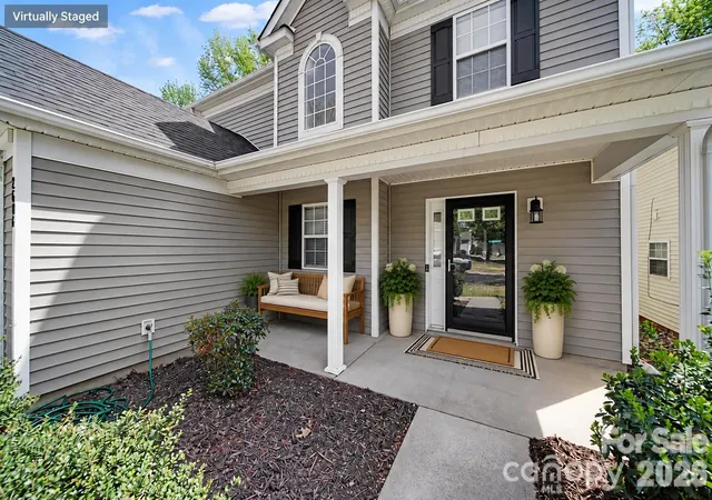 Photo 1 of Single family home for sale at 2604 Cochrane Dr, Charlotte, NC 28269 | MLS# 4365893 | Listing updated on 2026-10-23
