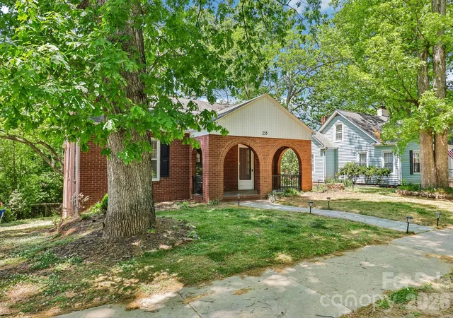 Photo 2 of Single family home for sale at 235 N 6th Street, Albemarle, NC 28001 | MLS# 4365910 | Listing updated on 2026-09-26