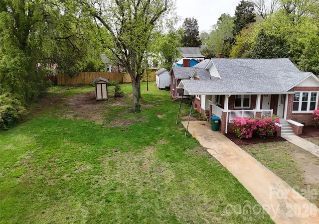 Photo 2 of Single family home for sale at 307 W Washington Ave, Bessemer City, NC 28016 | MLS# 4365960 | Listing updated on 2026-09-11
