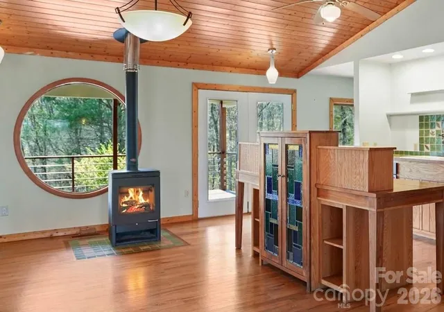 Photo 3 of Single family home for sale at 310 Burr Ridge, Marshall, NC 28753 | MLS# 4365962 | Listing updated on 2026-10-20