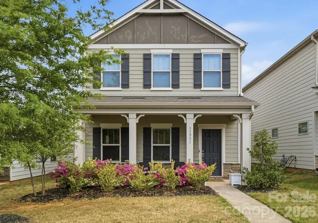 Photo 1 of Single family home for sale at 11931 Hambright Rd, Huntersville, NC 28078 | MLS# 4365973 | Listing updated on 2026-09-05