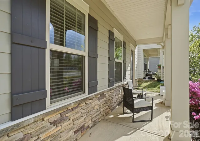 Photo 4 of Single family home for sale at 11931 Hambright Rd, Huntersville, NC 28078 | MLS# 4365973 | Listing updated on 2026-09-05