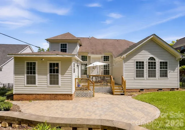 Photo 3 of Single family home for sale at 8108 Morehouse Dr, Waxhaw, NC 28173 | MLS# 4365988 | Listing updated on 2026-09-19
