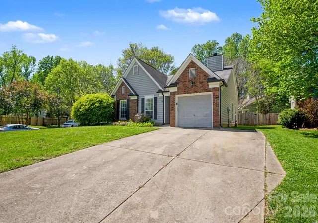 3rd image of 9214 Rotherham Ln, Charlotte, NC 28216 | MLS# 4366005