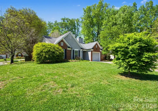 4th image of 9214 Rotherham Ln, Charlotte, NC 28216 | MLS# 4366005