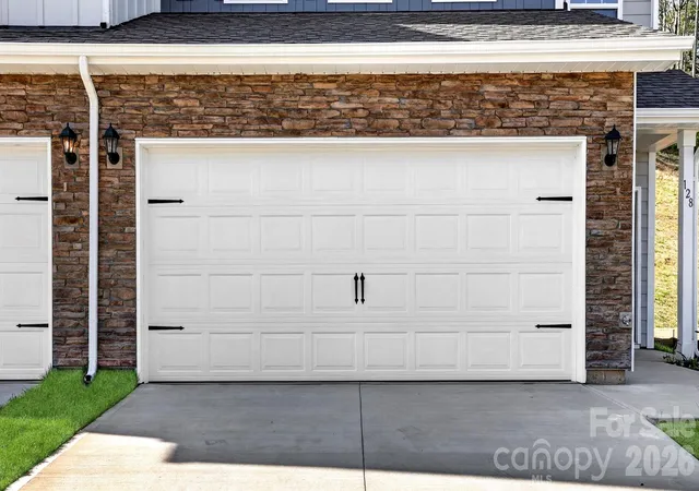 Photo 3 of Townhouse for sale at 113 Sugg Trl, Weaverville, NC 28787 | MLS# 4366029 | Listing updated on 2026-10-01