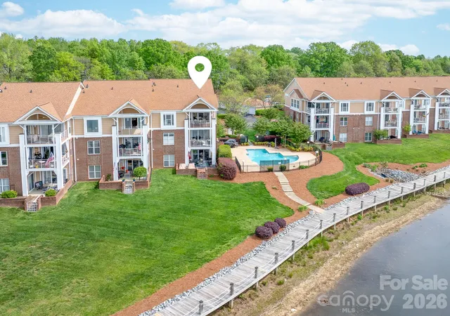 2nd image of 18633 Harborside Dr, Cornelius, NC 28031 | MLS# 4366033