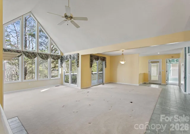 Homes for sale in Flat Rock, NC | 514 Cobblestone Ln, Flat Rock, NC 28731 | MLS# 4366078