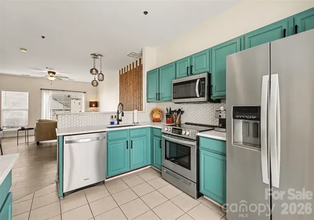 Photo 3 of Townhouse for sale at 2729 Avalon Loop Rd, Charlotte, NC 28269 | MLS# 4366095 | Listing updated on 2026-10-01