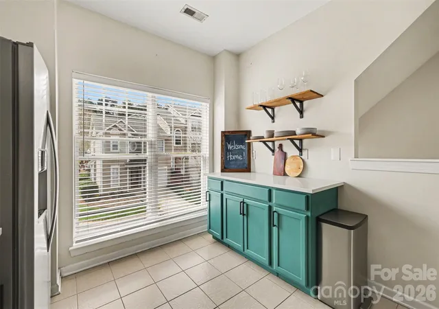 Listing Photo 5 - Condo for sale in building located at 2729 Avalon Loop Rd, Charlotte, NC 28269