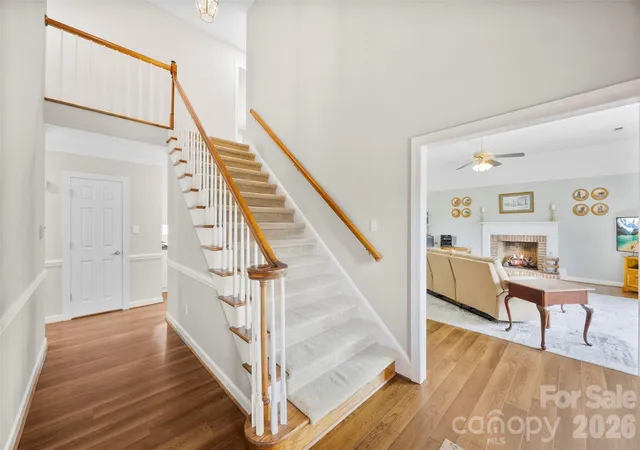 Photo 3 of Single family home for sale at 1940 Wexford Ct, Gastonia, NC 28054 | MLS# 4366097 | Listing updated on 2026-09-25