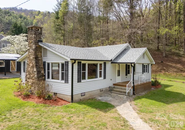 2nd image of 91 Rice Branch Rd, Asheville, NC 28804 | MLS# 4366116