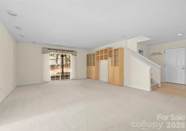 Photo 26 of Single family home for sale at 21 Old Applewood Ln, Hendersonville, NC 28739 | MLS# 4366143 | Listing updated on 2026-09-27