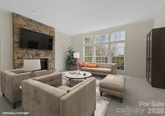 Photo 3 of Single family home for sale at 21 Old Applewood Ln, Hendersonville, NC 28739 | MLS# 4366143 | Listing updated on 2026-09-27