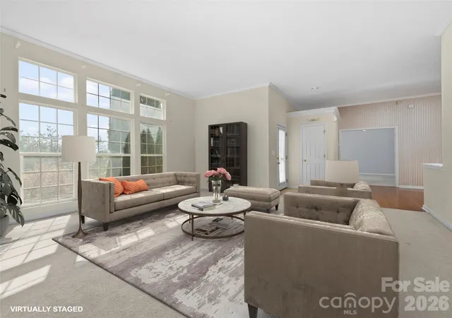 Photo 4 of Single family home for sale at 21 Old Applewood Ln, Hendersonville, NC 28739 | MLS# 4366143 | Listing updated on 2026-09-27