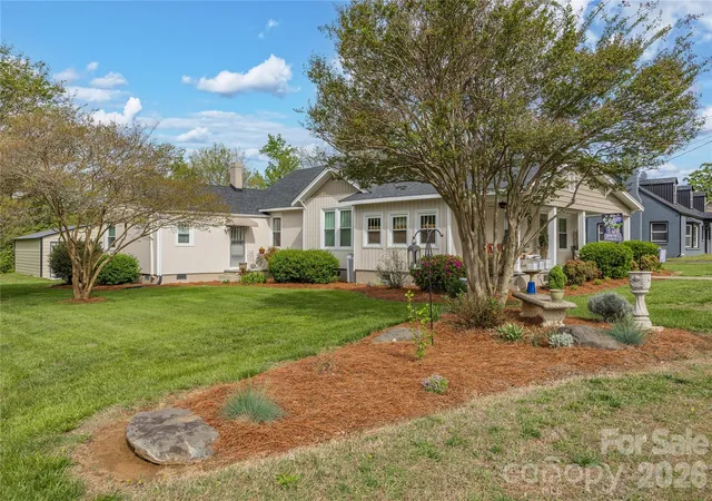 Homes for sale in Denton, NC | 271 N Main St, Denton, NC 27239 | MLS# 4366144