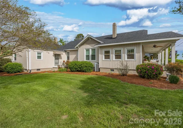 Homes for sale in Denton, NC | 271 N Main St, Denton, NC 27239 | MLS# 4366144