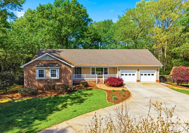 Homes for sale in Newton, NC | 1512 Little Hill Rd, Newton, NC 28658 | MLS# 4366164