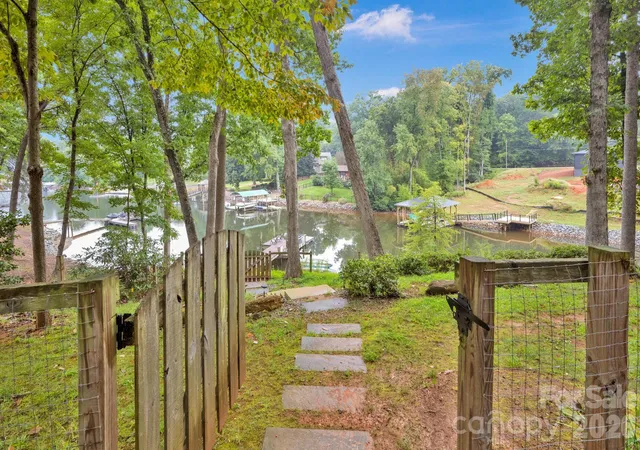 5th image of 470 Lakeview Shores Loop, Mooresville, NC 28117 | MLS# 4366242