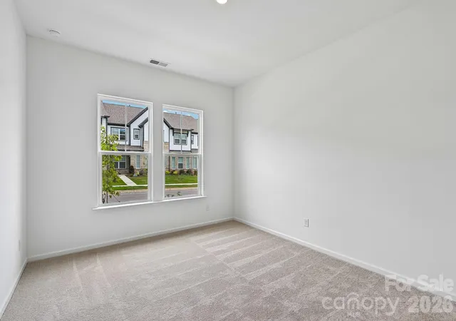 Photo 5 of Townhouse for sale at 3166 Beacon Hts Rd, Fort Mill, SC 29707 | MLS# 4366276 | Listing updated on 2026-09-02