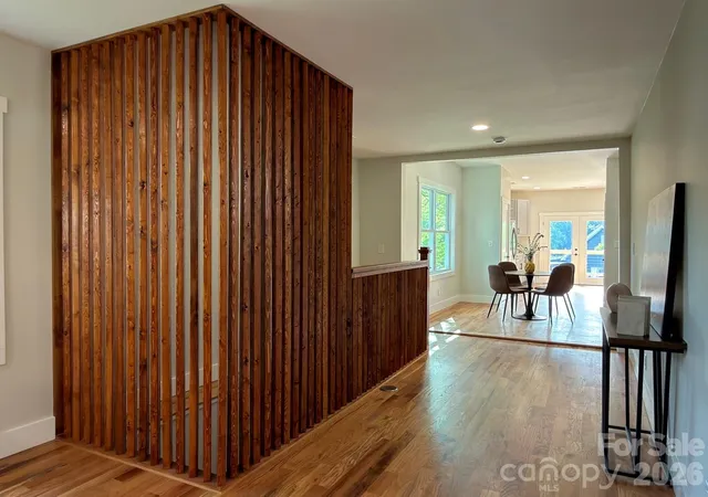 Photo 2 of Single family home for sale at 18 Worley Pl, Asheville, NC 28806 | MLS# 4366279 | Listing updated on 2026-10-01